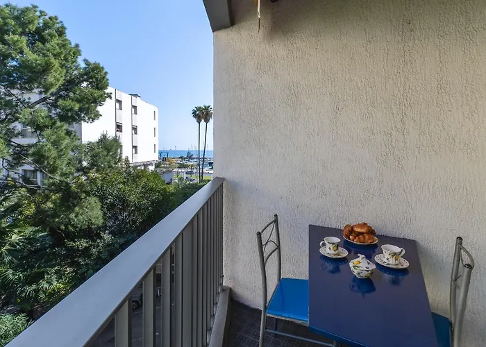 Super Bord Apartment *